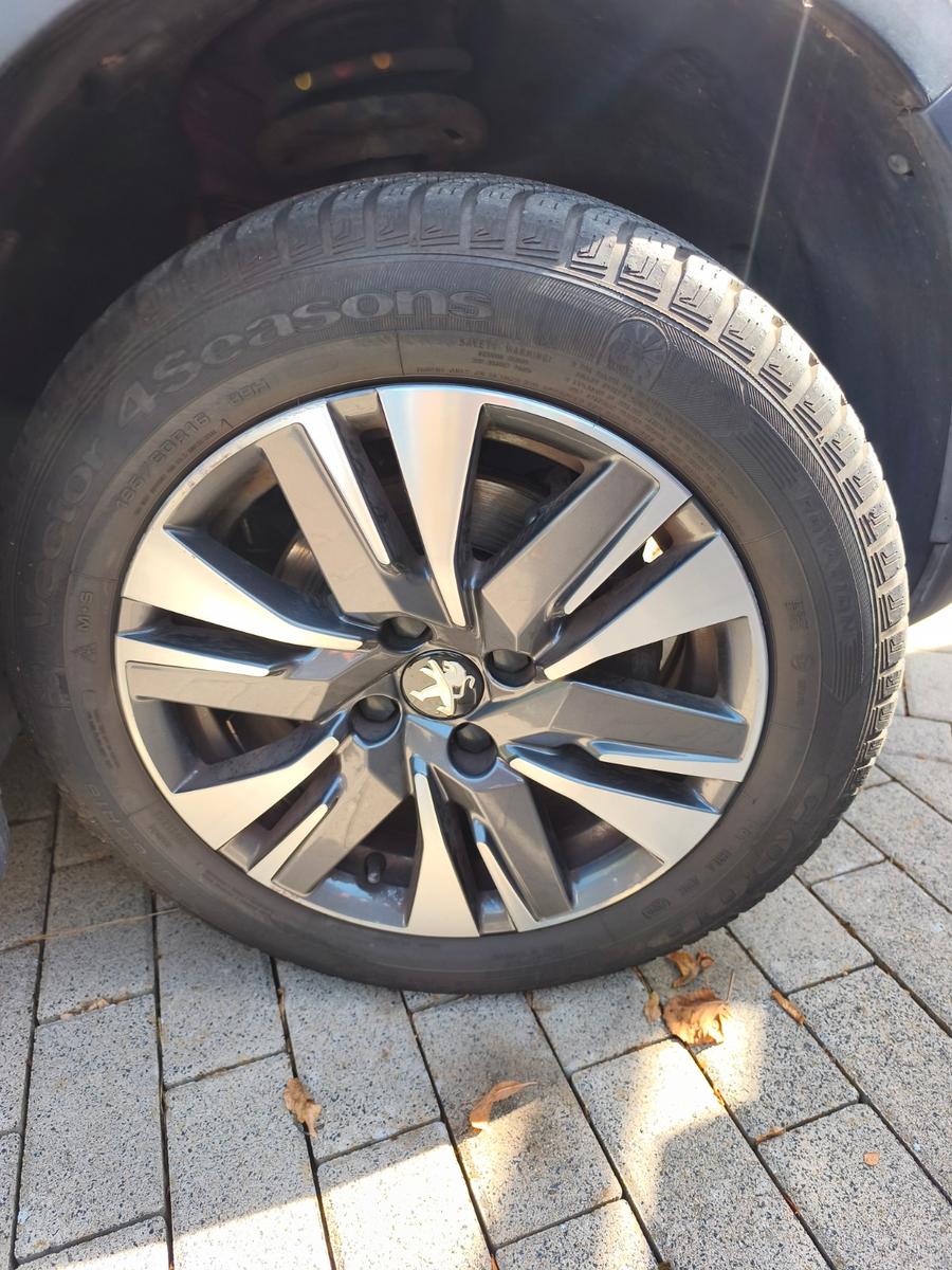 Peugeot 2008 Allure PureTech 110 Stop&Start Allure