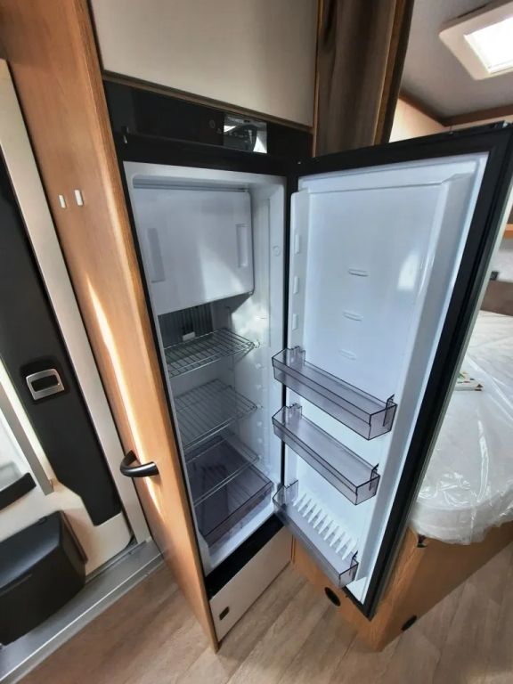 Fahrzeug Übersicht 16 Fahrzeugabbildung Hobby ONTOUR T 700 F Verfüg./Sparen Sie 15.807,- €