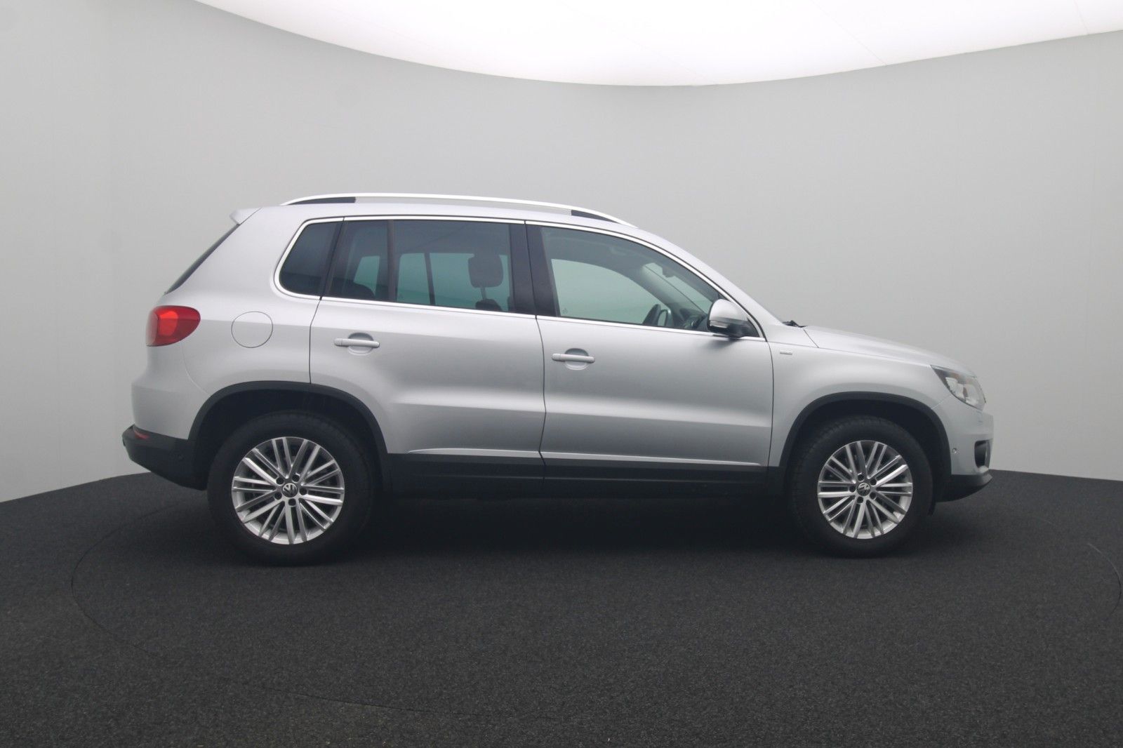 Fahrzeugabbildung Volkswagen Tiguan 1.4 TSI Sport & Style BMT CUP 1.Hand