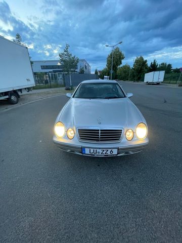 Mercedes-Benz MB CLK 200 NEU TÜV