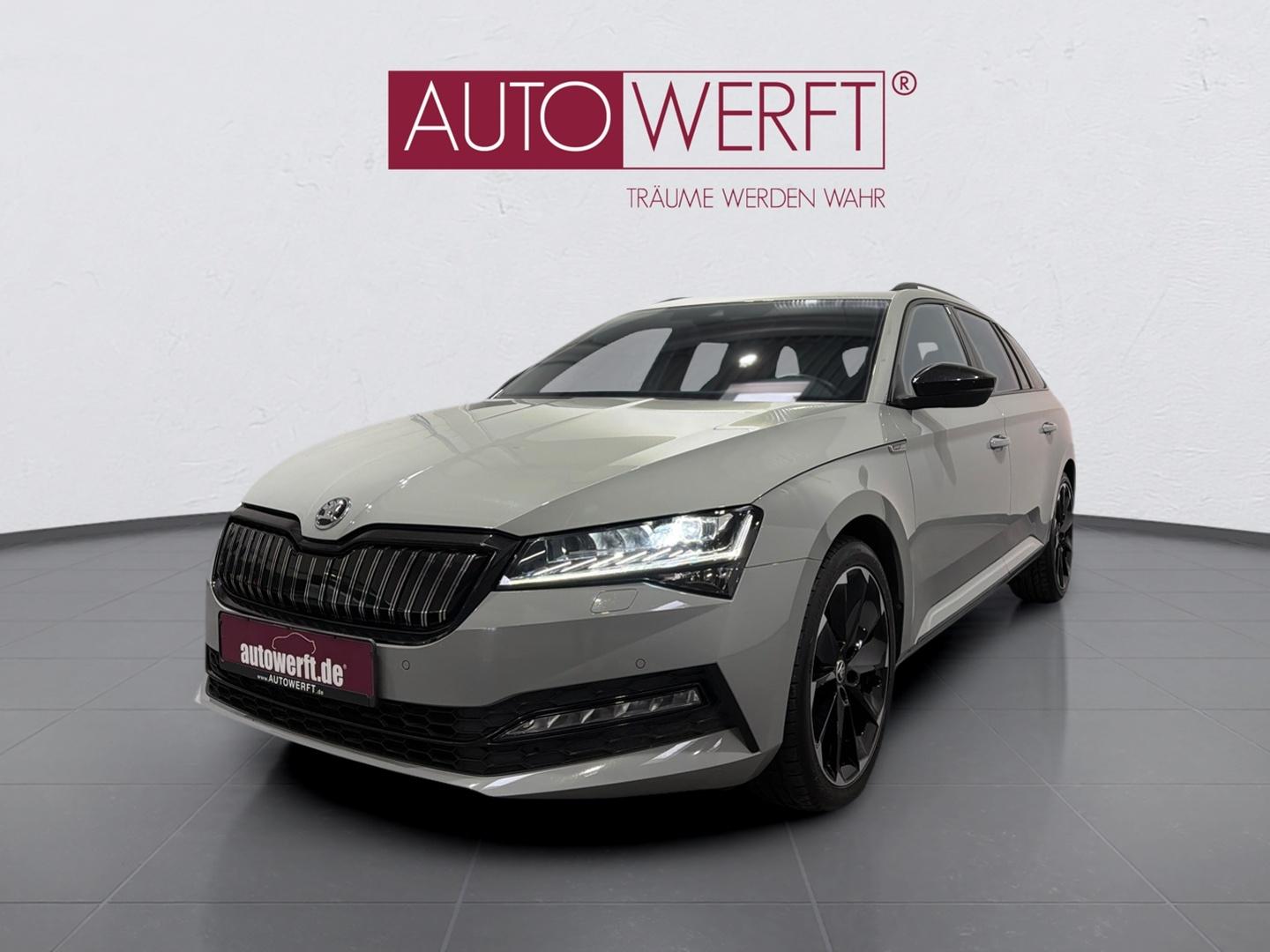 Skoda Superb iV 1.4 eTSI Hybrid SPORTLINE MATRIX STAND