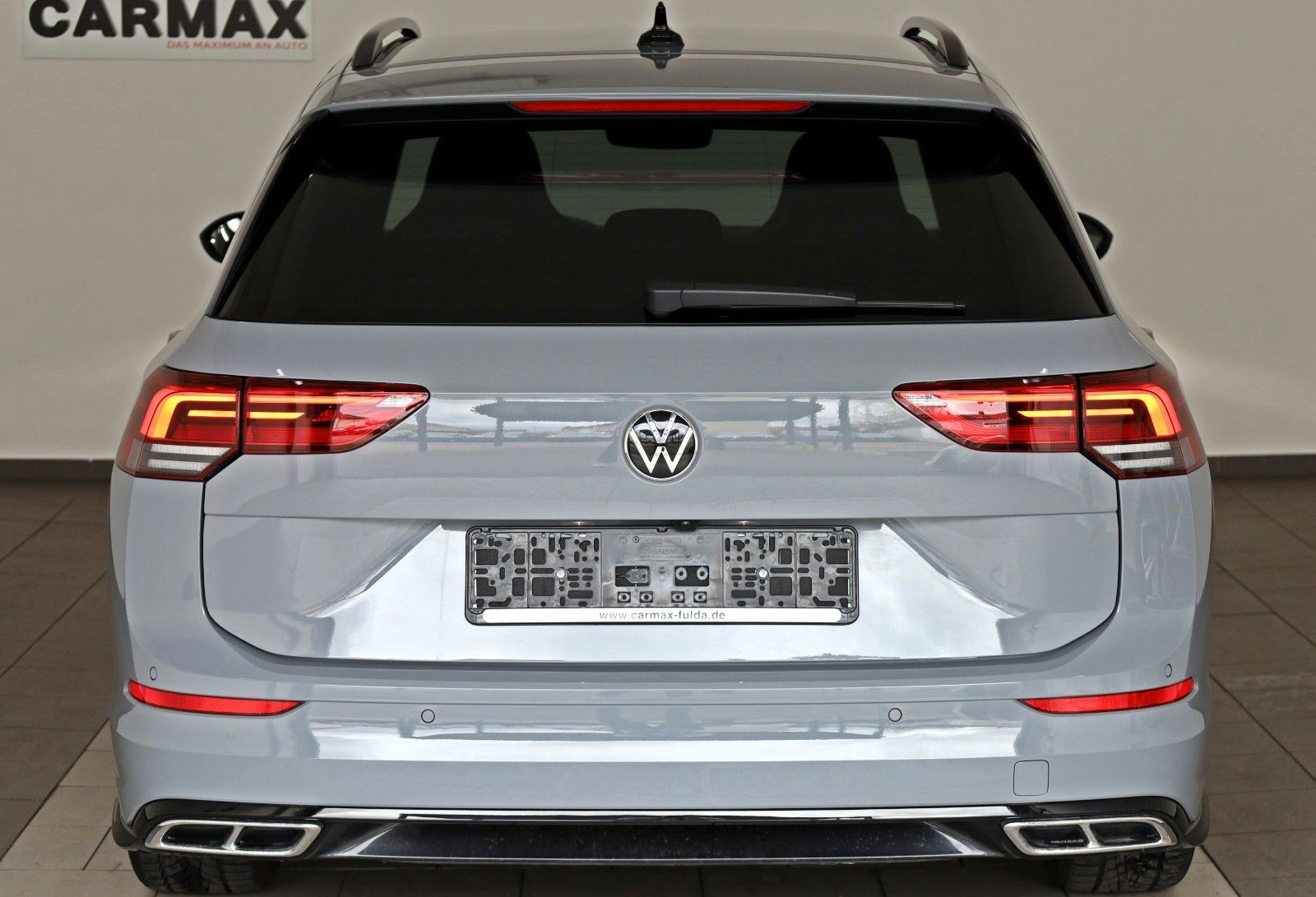 Fahrzeugabbildung Volkswagen Golf VIII Variant R-Line eTSI Navi,LED,ACC,AHK