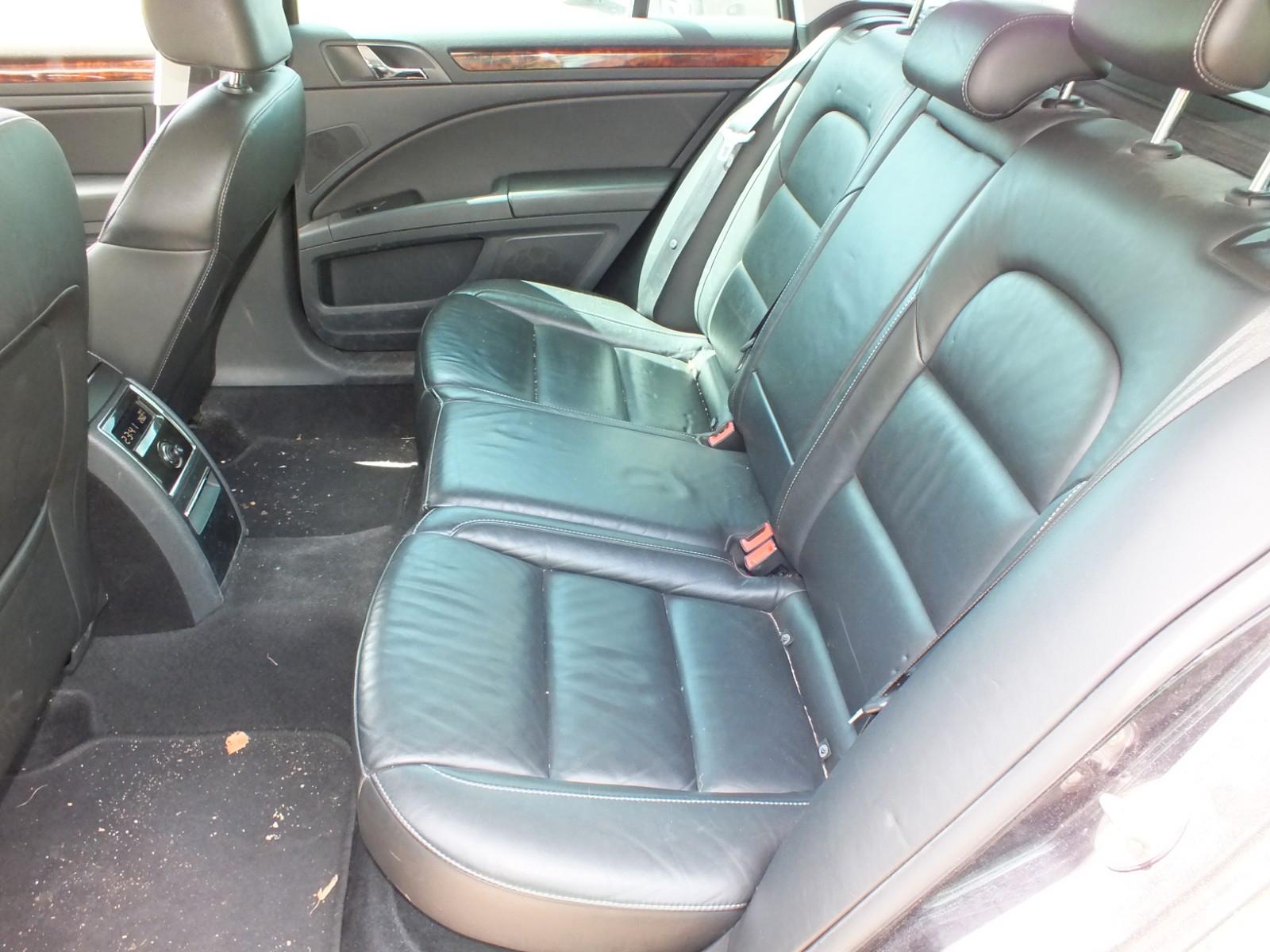 Skoda Superb 2013 — photo 11