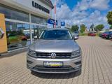 Volkswagen Tiguan Sound BMT/Start-Stopp 4Motion - mit Diesel-Antrieb: Silber, Geländewagen