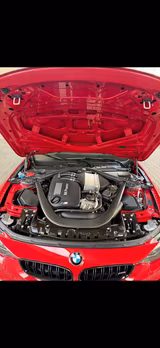 BMW M4 Competition Heritage BMW Garantie 01/28 - rote BMW M4