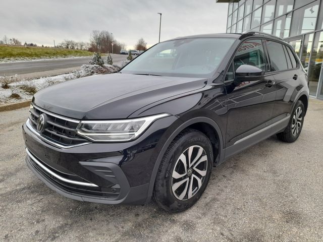 Volkswagen Tiguan 2.0TDI DSG LED/AHK/STANDHEIZUNG/KLIMAAUTO