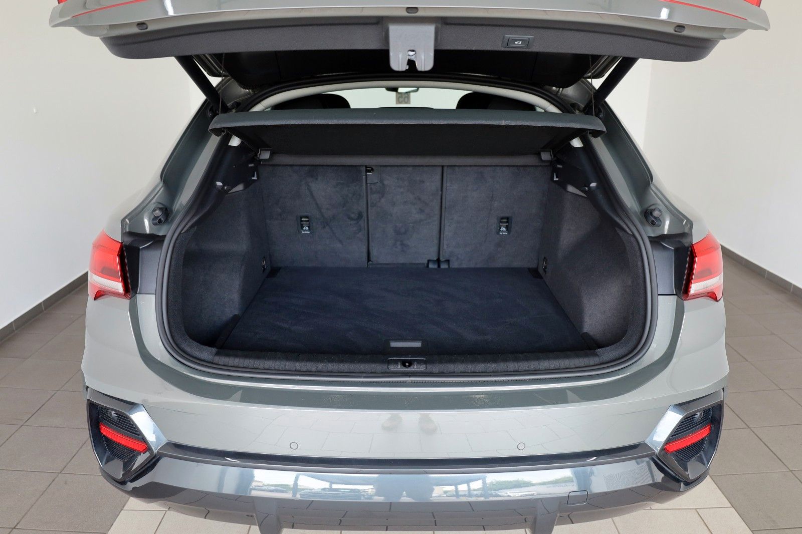 Fahrzeugabbildung Audi Q3 Sportback 35 TDI, Navi,LED,Panorama,ACC