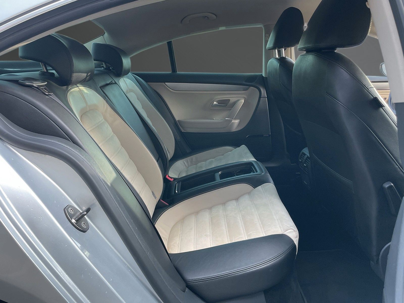 Fahrzeugabbildung Volkswagen Passat CC*Alcantara*Soundsystem*Sthz*2-Zonen*ACC
