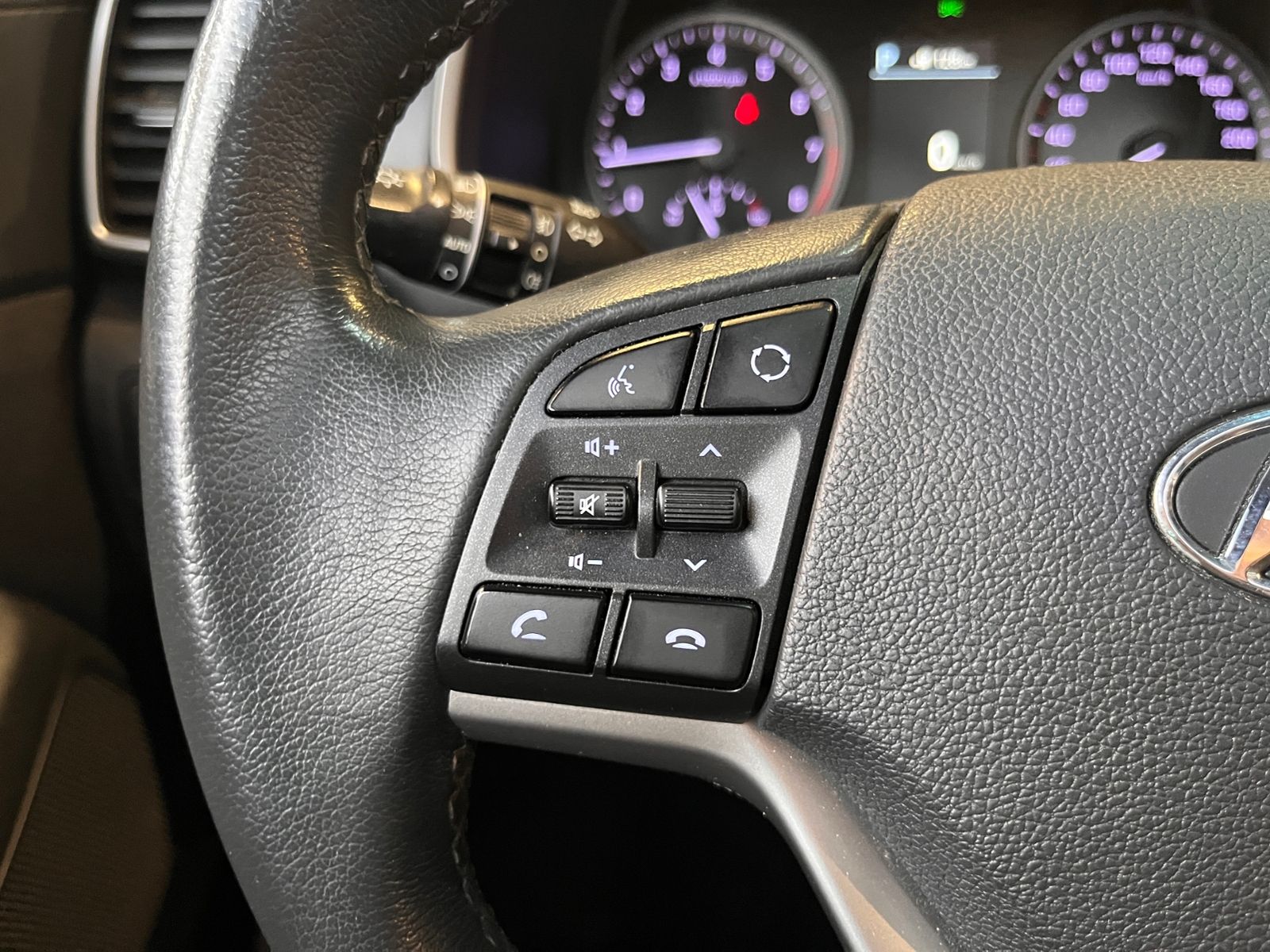 Fahrzeugabbildung Hyundai TUCSON Premium 4WD PANO LED NAVI