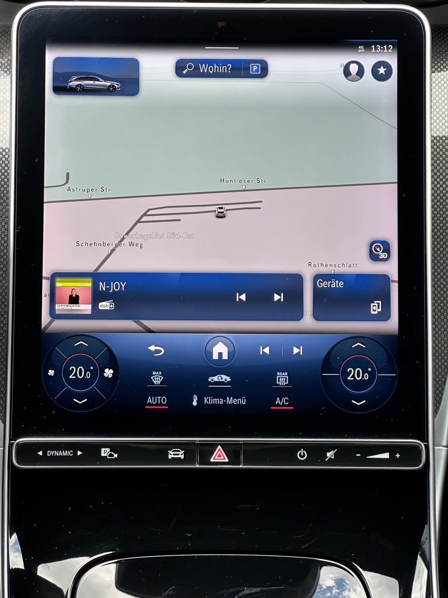 Fahrzeugabbildung Mercedes-Benz C 220d T AMG-Line 4Matic NAV+LED+ACC+HUD+PANO+PP