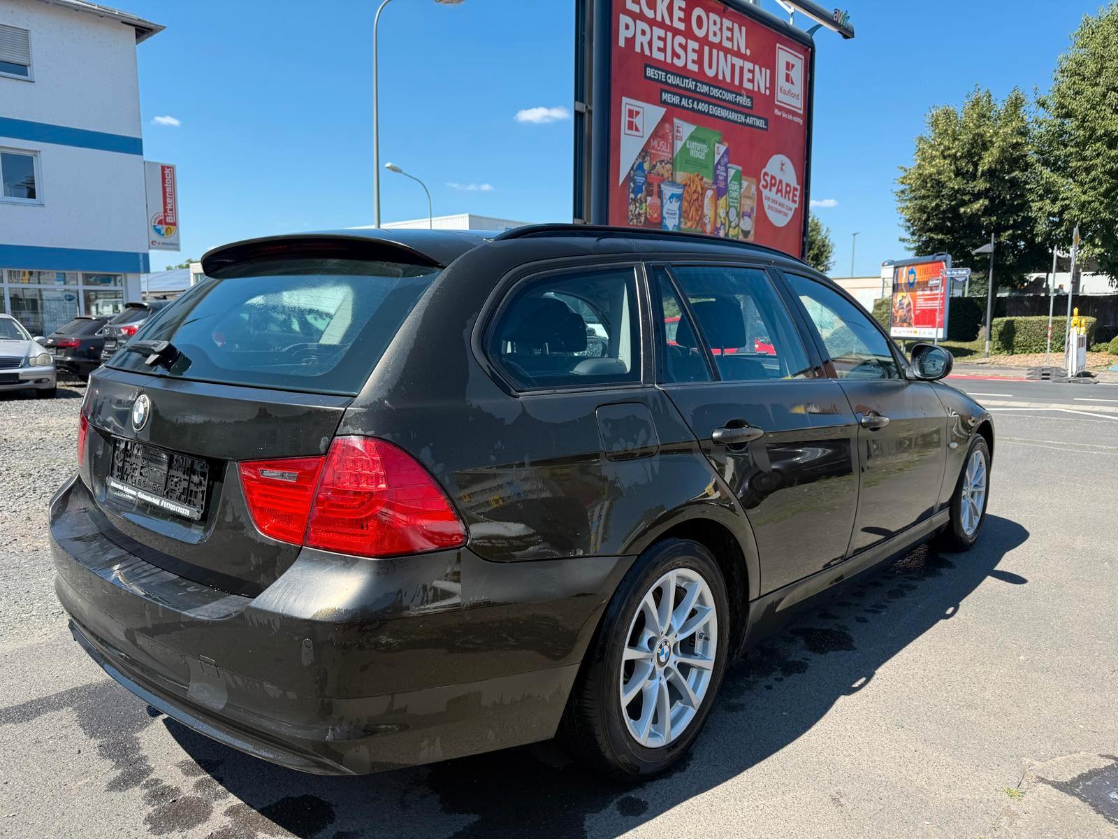 BMW 318 2012 — photo 6