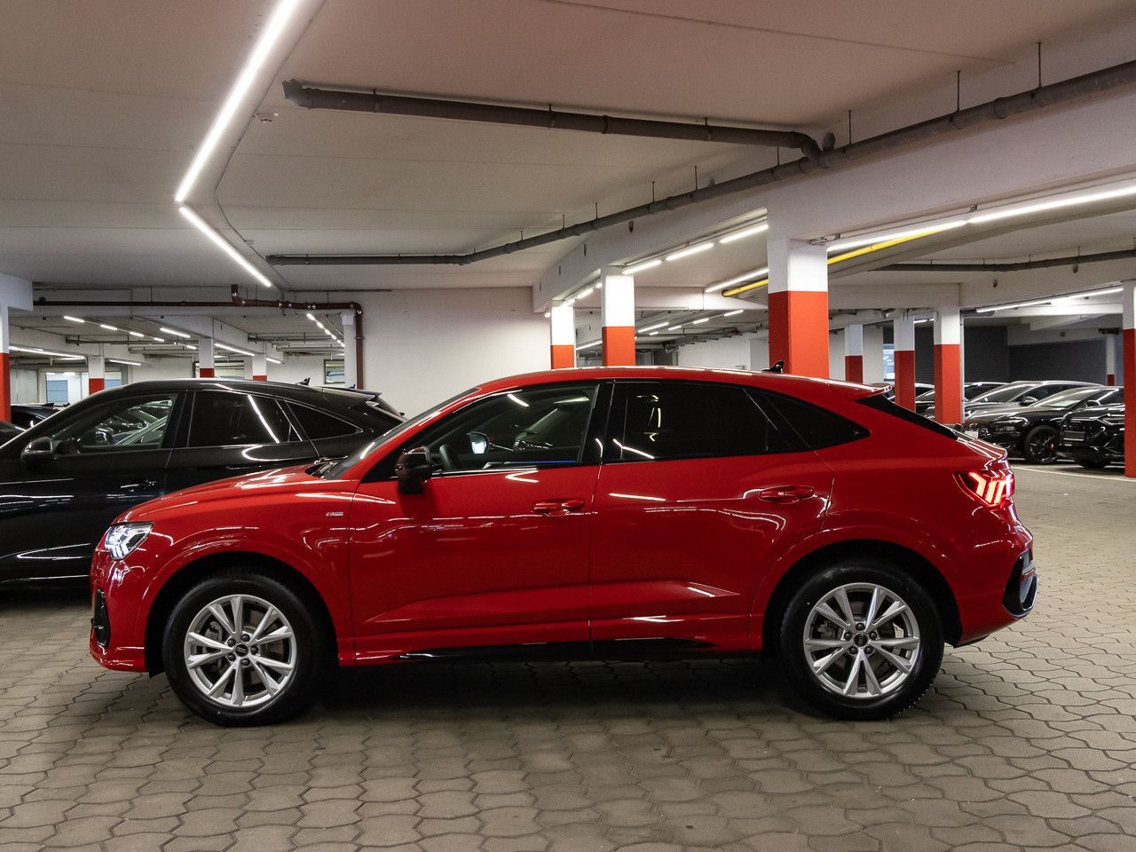 Audi Q3 Sportback 40 TFSI quattro S line LED Keyless foto 3