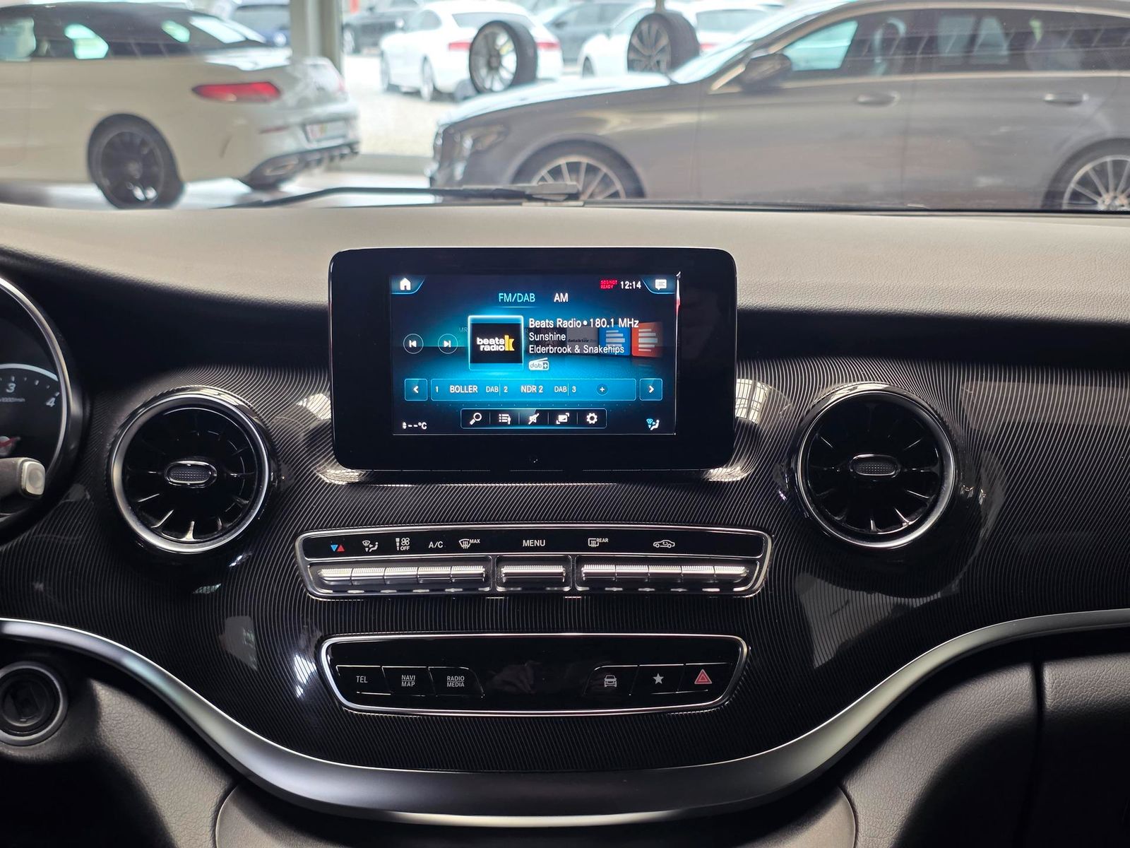 Fahrzeugabbildung Mercedes-Benz V 220d Edition lang /LED/Navi/Cam/Totwink./Ahk
