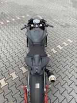 Aprilia RSV4 1000 RR Rennmotorrad - RENNSPORT VON 751 BIS 1000 CCM