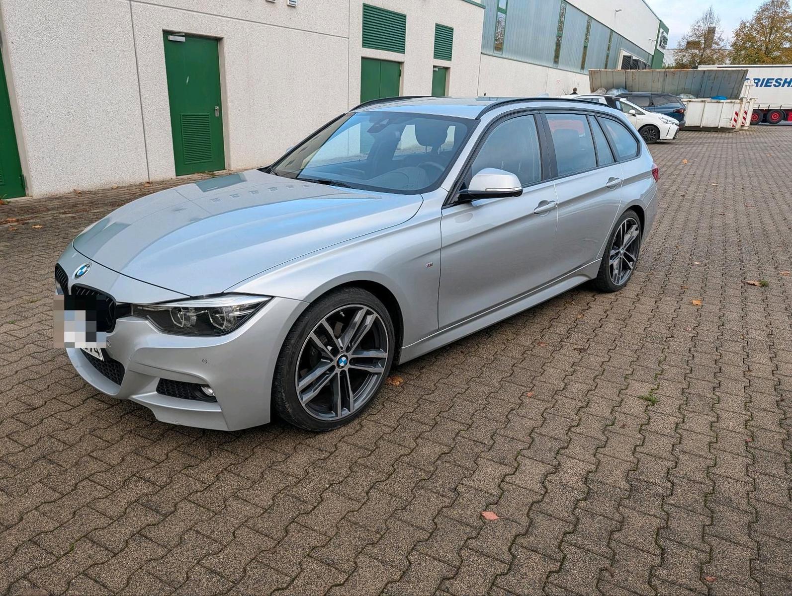 BMW 320