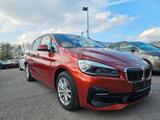 BMW 220 Active Tourer Sport Line*AUTOMATIK*KAMERA* - BMW 220 Active Tourer mit Benzin-Antrieb: Limousine, Automatik