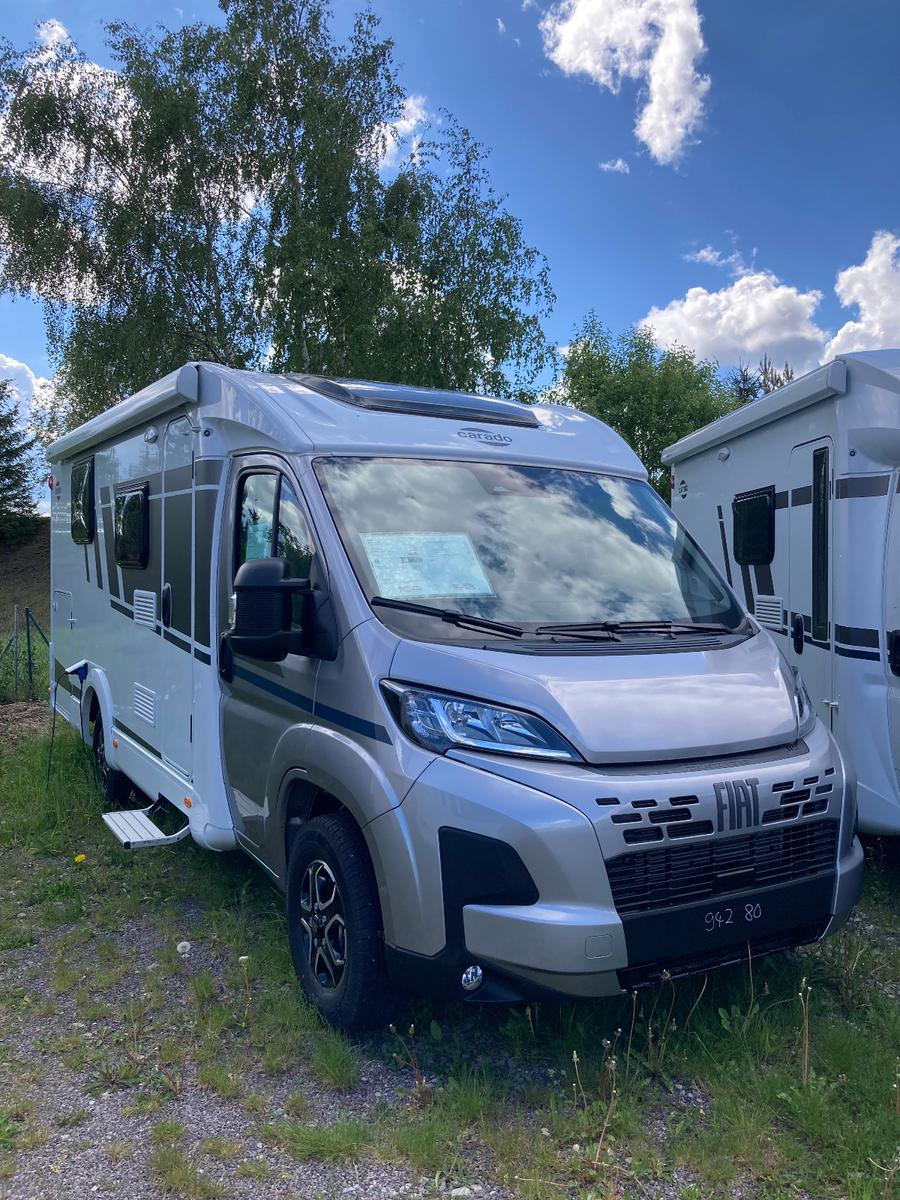 Carado V 339 Pro+ *Schmaler TeilintegrierterQueensbett*