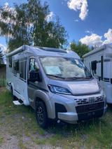 Carado V 339 Pro+ *Schmaler TeilintegrierterQueensbett* - Carado V339