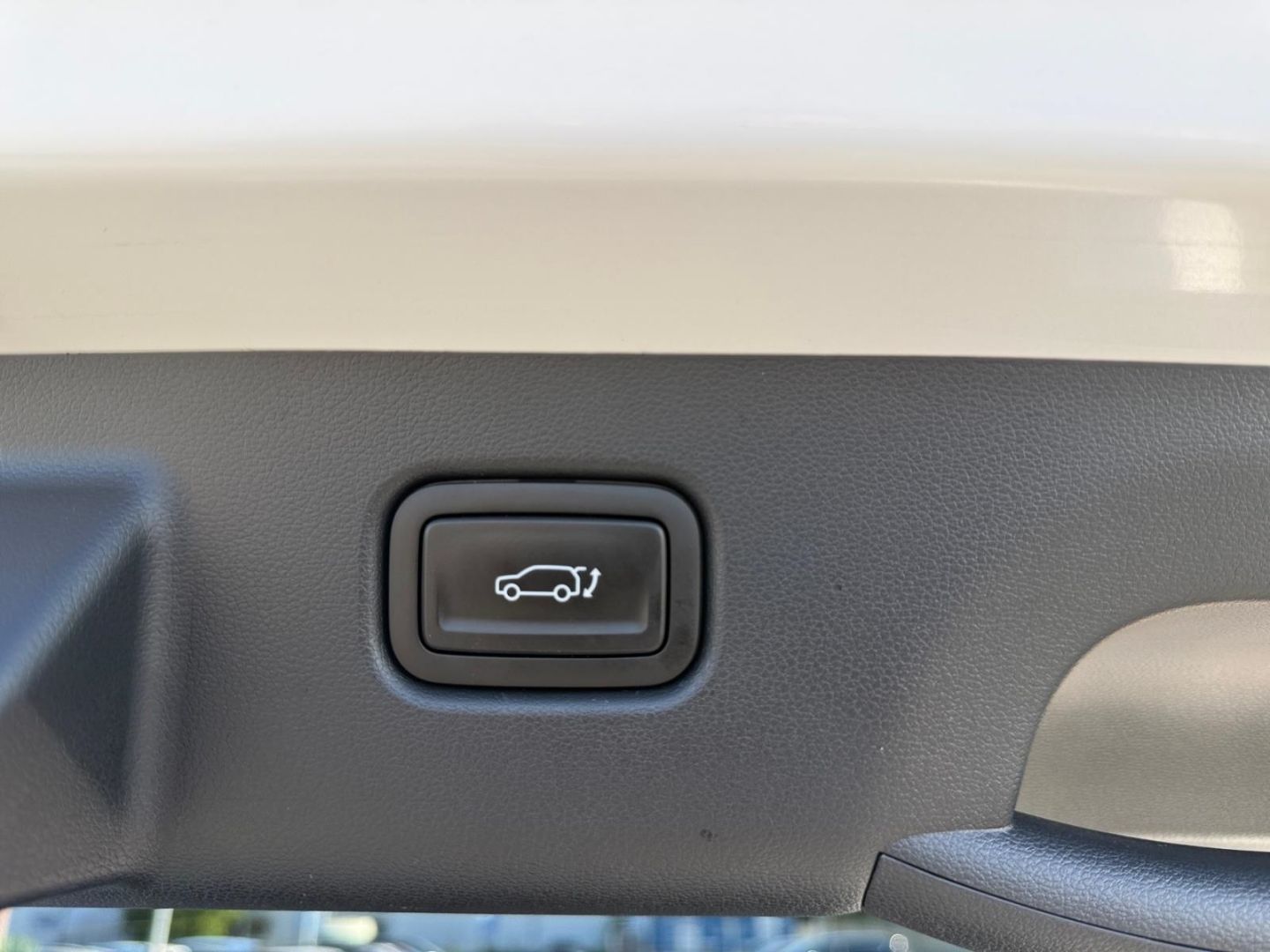 Fahrzeugabbildung Hyundai KONA Line Hybrid SX2 (MY25) HEV 1.6 GDI