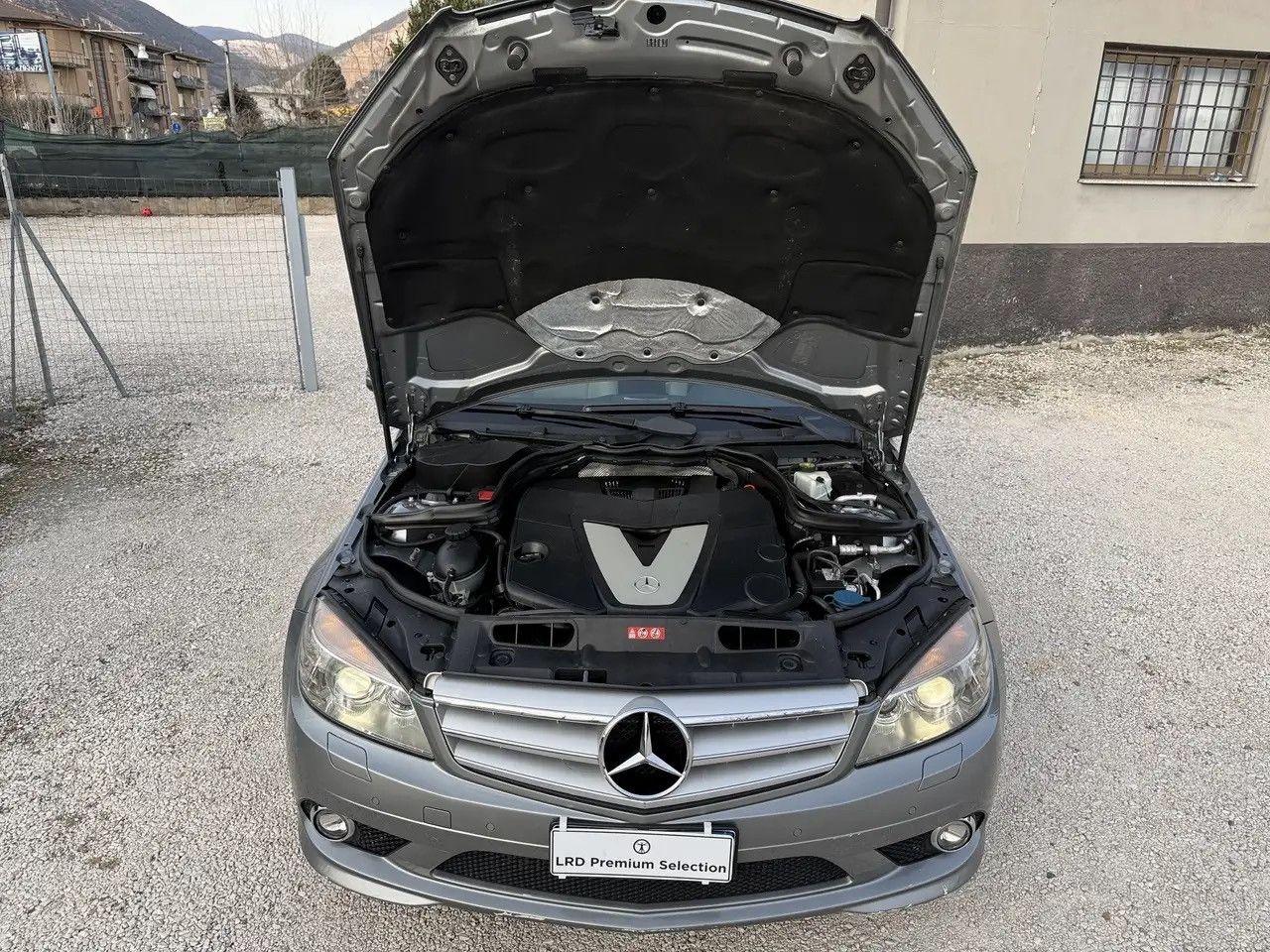 Mercedes-Benz C350 2008 — photo 7