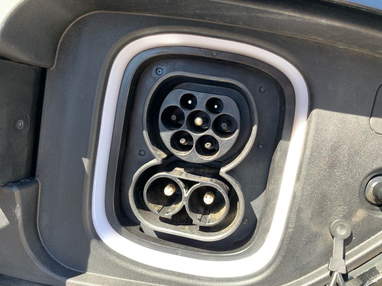 Fahrzeugabbildung Hyundai KONA Select Paket Elektro 1Hd