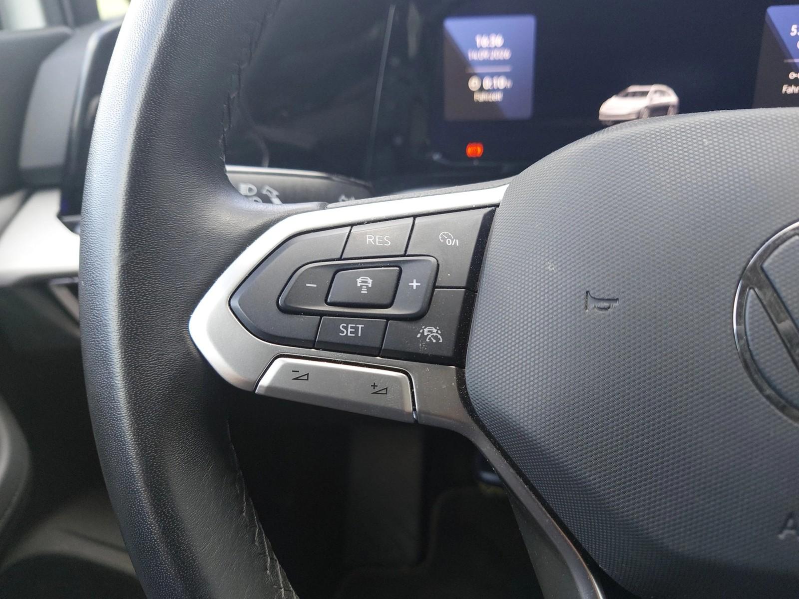 Volkswagen Golf VIII Variant 2.0 TDI Life NAVI ACC LED, миниатюра 20
