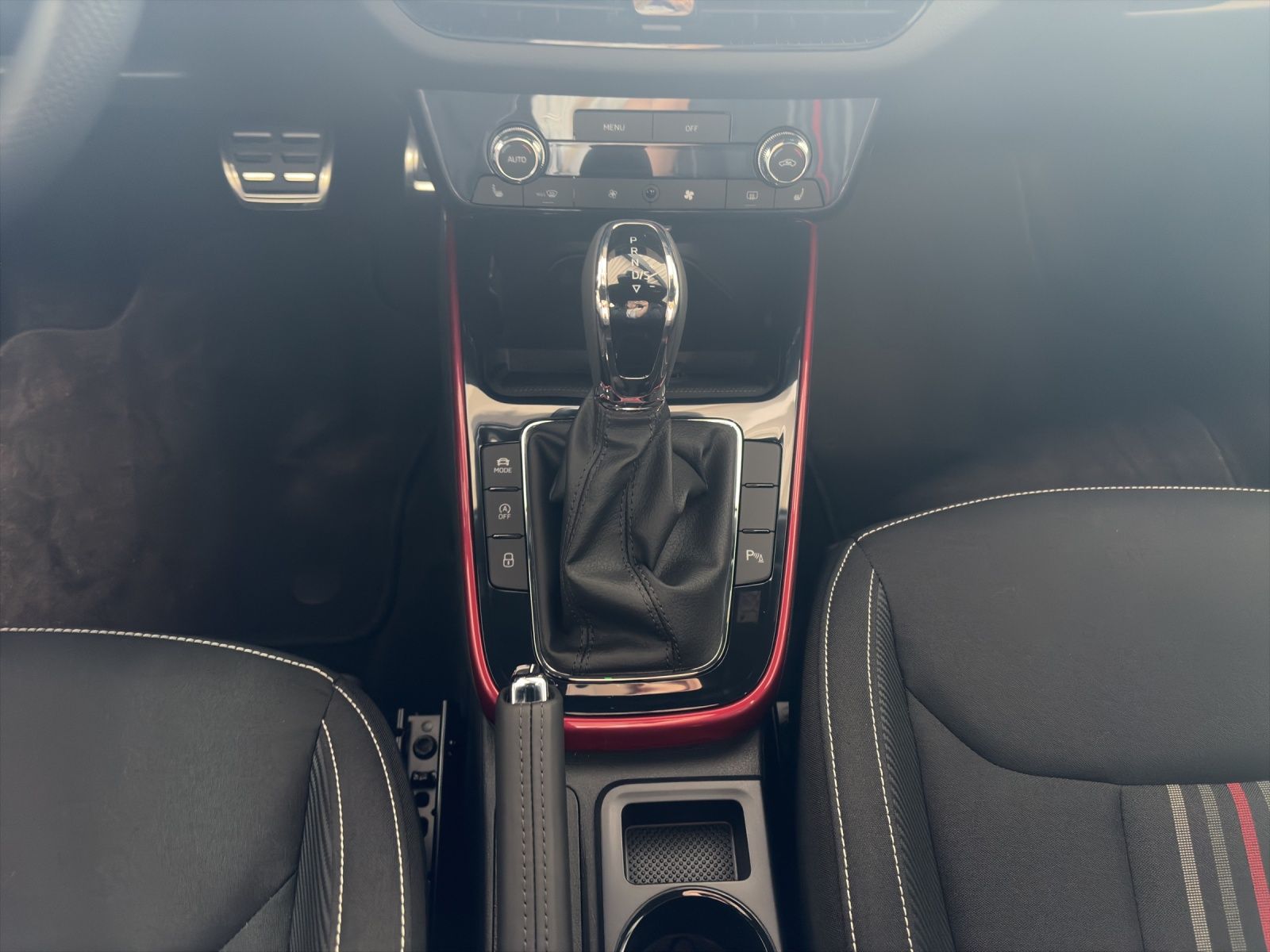 Fahrzeugabbildung SKODA Fabia Monte Carlo 1.5 TSI DSG LED ACC