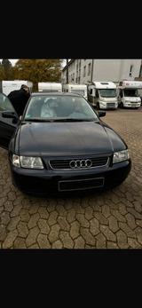 Audi A3 1.9 TDI Auto Ambiente Ambiente - Audi A3 mit Diesel-Antrieb: Limousine, Automatik, mit Klimaautomatik, 1.9