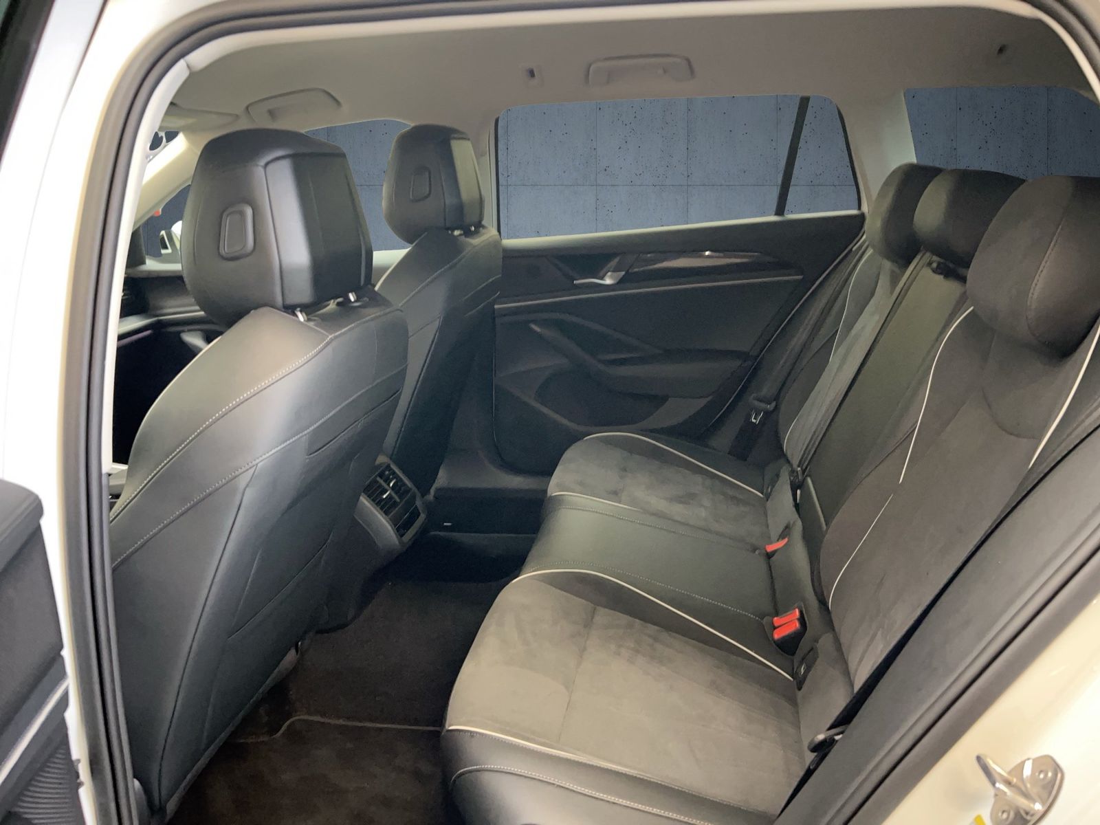 Volkswagen Passat Variant - Bild 11