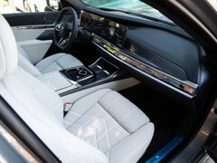 BMW 740 – 30 / 35