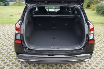 Hyundai i30 Kombi DCT-NAVI-LED-KAMERA-SHZG-ALU17-