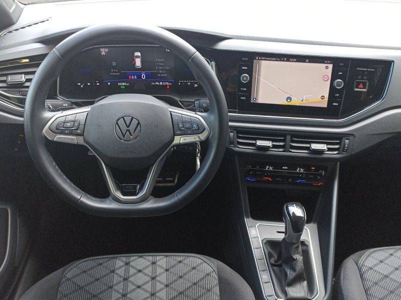 Fahrzeugansicht 10 Fahrzeugabbildung Volkswagen Taigo 1.0 TSI R-Line DSG Black Style