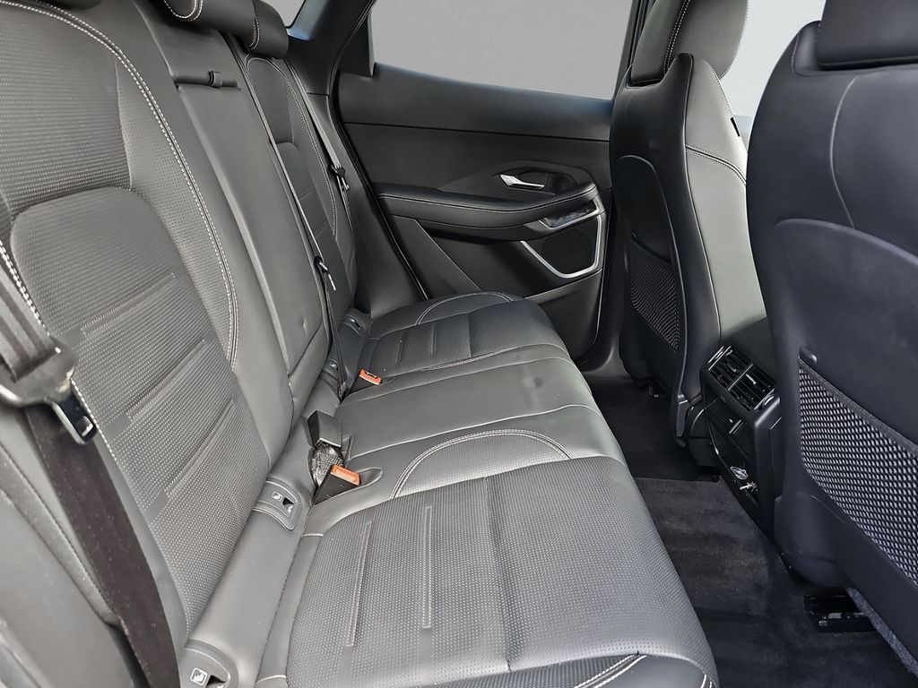Jaguar E-Pace P300e R-Dynamic HSE