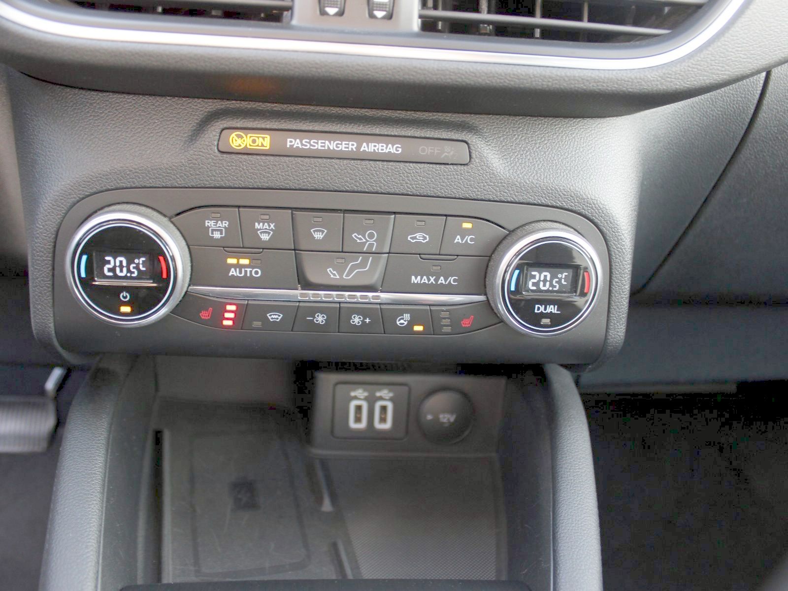 Fahrzeugabbildung Ford Kuga Plug-In Hybrid Titanium 2,5 Duratec