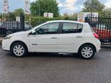 Renault Clio 1.2 16V 5 porte GPL Yahoo! - Renault Clio mit Benzin-Antrieb: Limousine, Yahoo