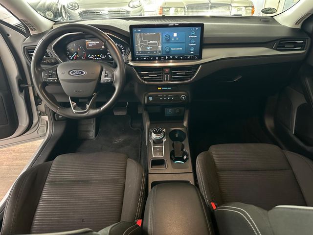 Fahrzeugabbildung Ford Focus Turnier Titanium*Automatik*