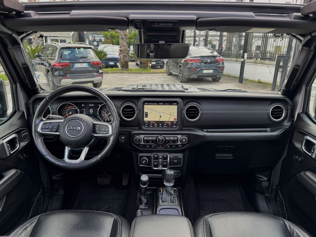 Jeep Wrangler Unlimited 2.2 MJet II Sahara 200CV imagem 2