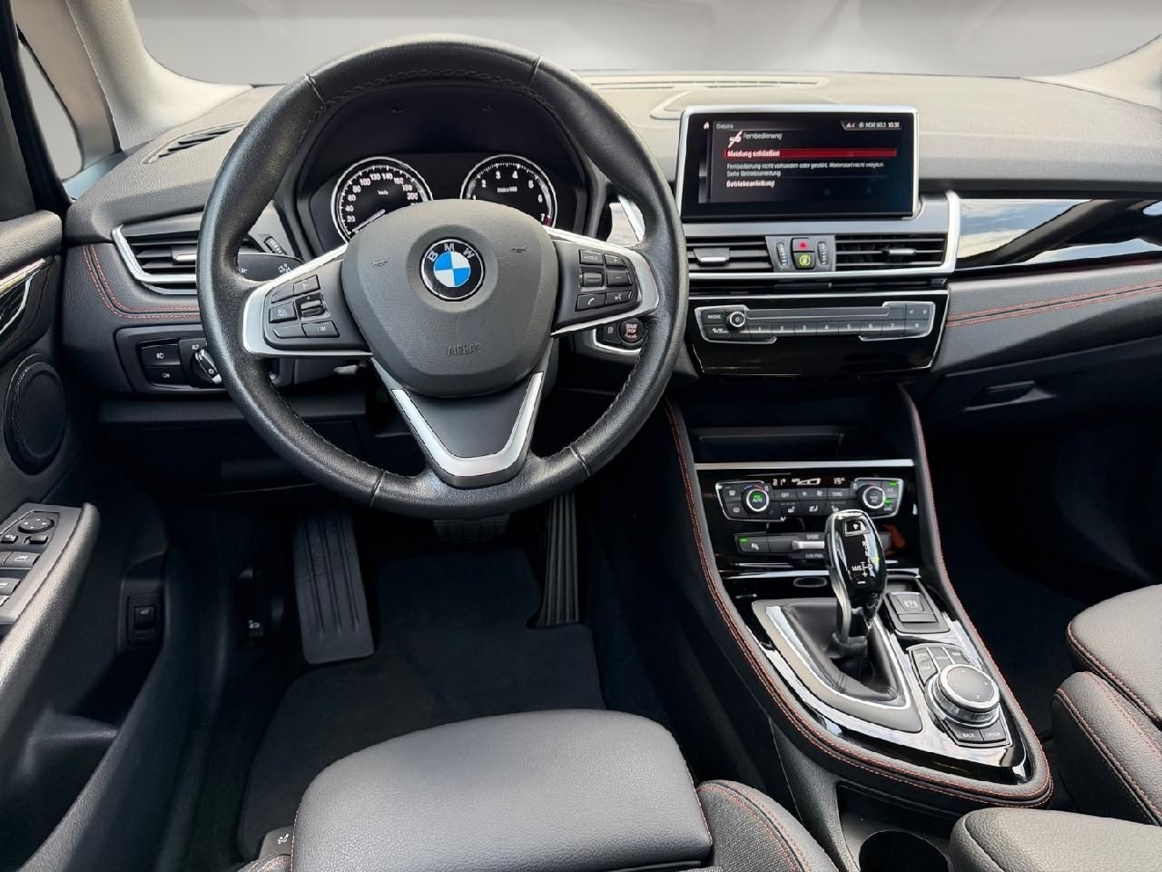 Fahrzeugabbildung BMW 2 Active Tourer 220 i Sport Line