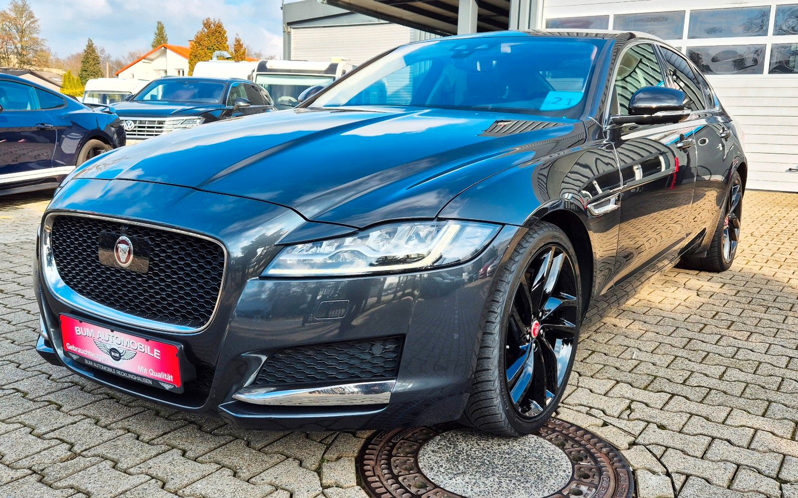JAGUAR XF
