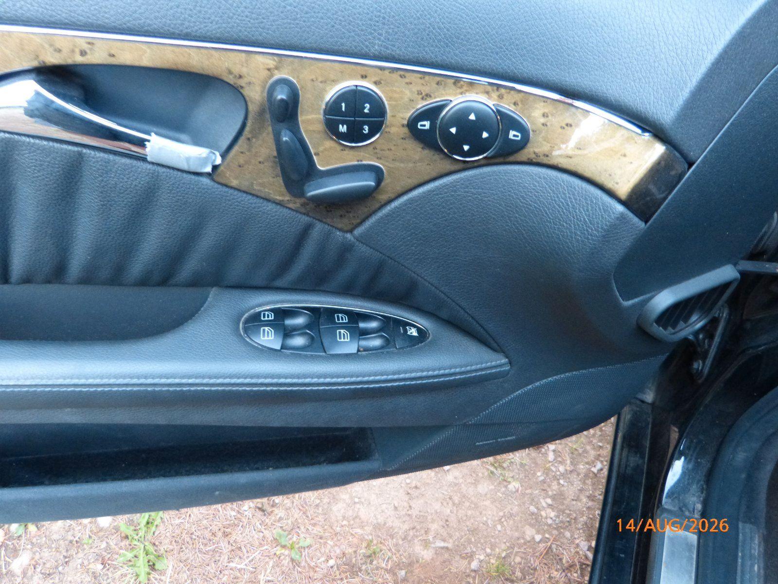 Mercedes-Benz E320 2005 — photo 8