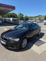 BMW 320i Coupé - M-Paket - BMW 3er Reihe aus 2010: Coupé