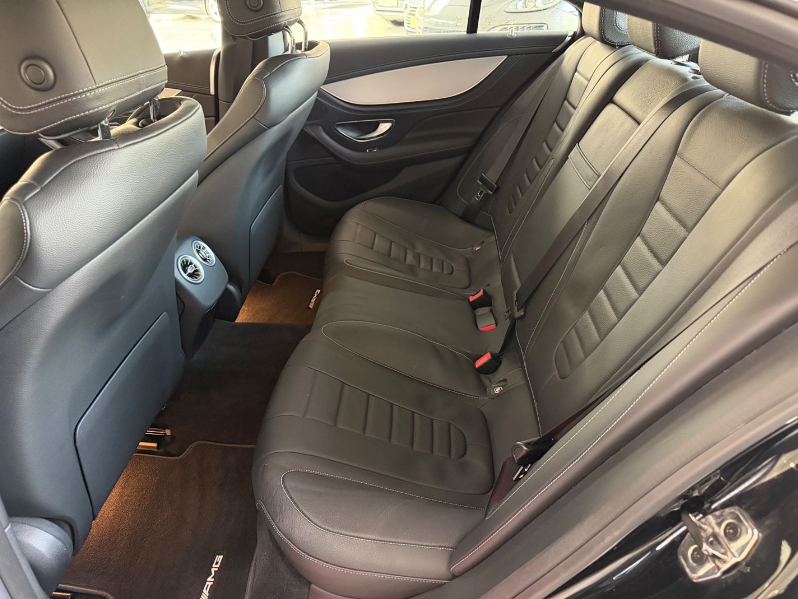 Fahrzeugabbildung Mercedes-Benz CLS 350 4Matic*AMG-Line*1.Hd