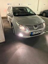 Toyota Avensis Combi Executive 2.2 D-4D Automatik E... - gebrauchte Toyota Avensis aus dem Jahr 2010