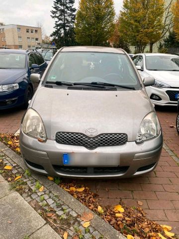 Toyota Auto - Toyota Yaris 1.0 VVT