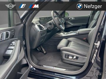 BMW X7 - 7