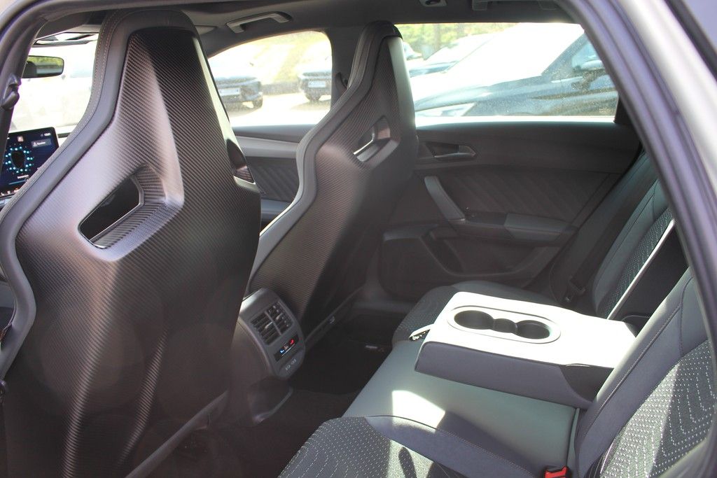 Fahrzeugabbildung CUPRA Leon Sportstourer VZ 1.5 e-Hybrid DSG Extreme