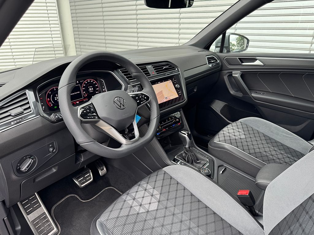 Tiguan Allspace 2.0 TDI DSG 4MOTION R-LINE*AHK*