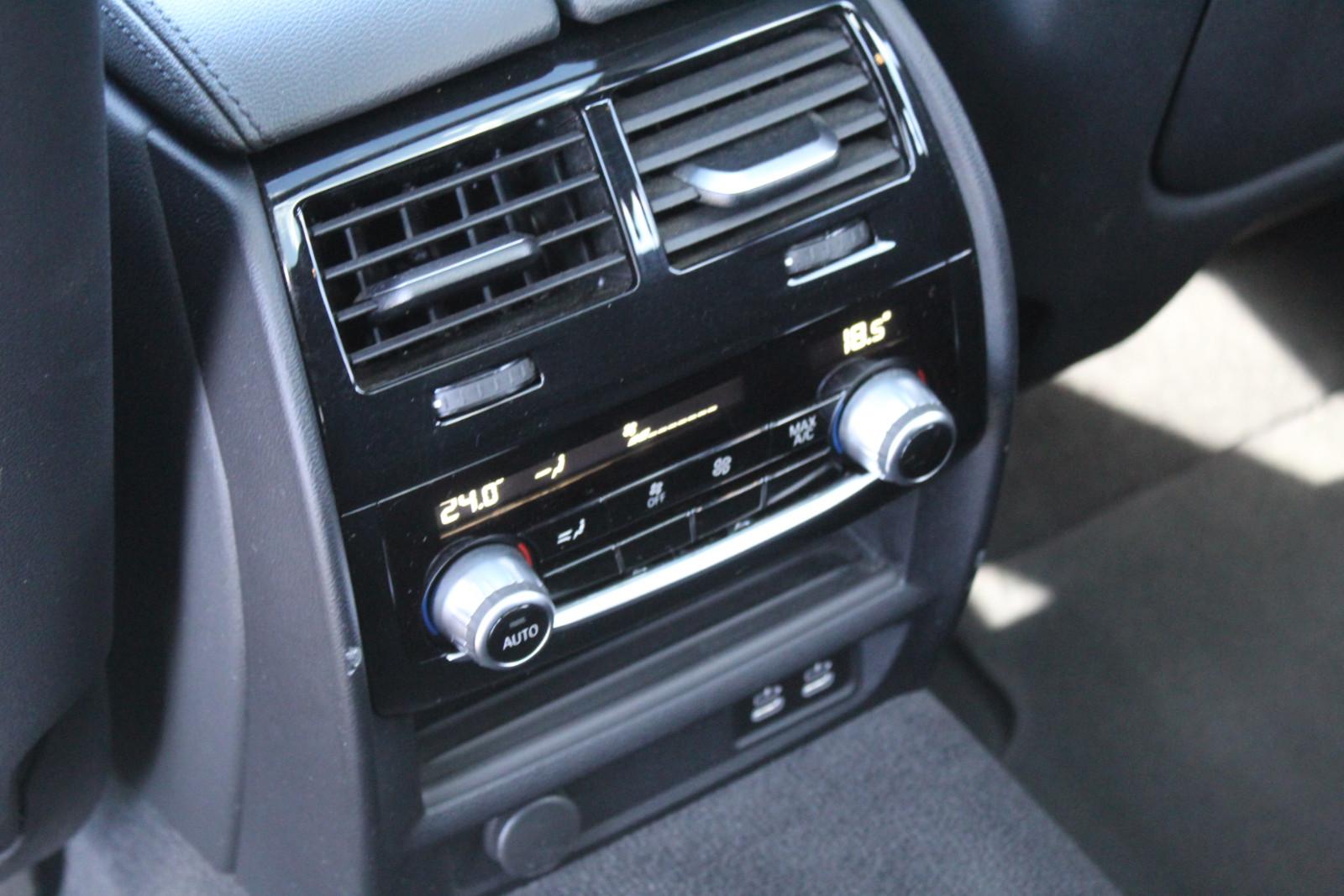 BMW 520d xDrive Tour. +Panoramad.+Stop&Go+AHK+Hifi+