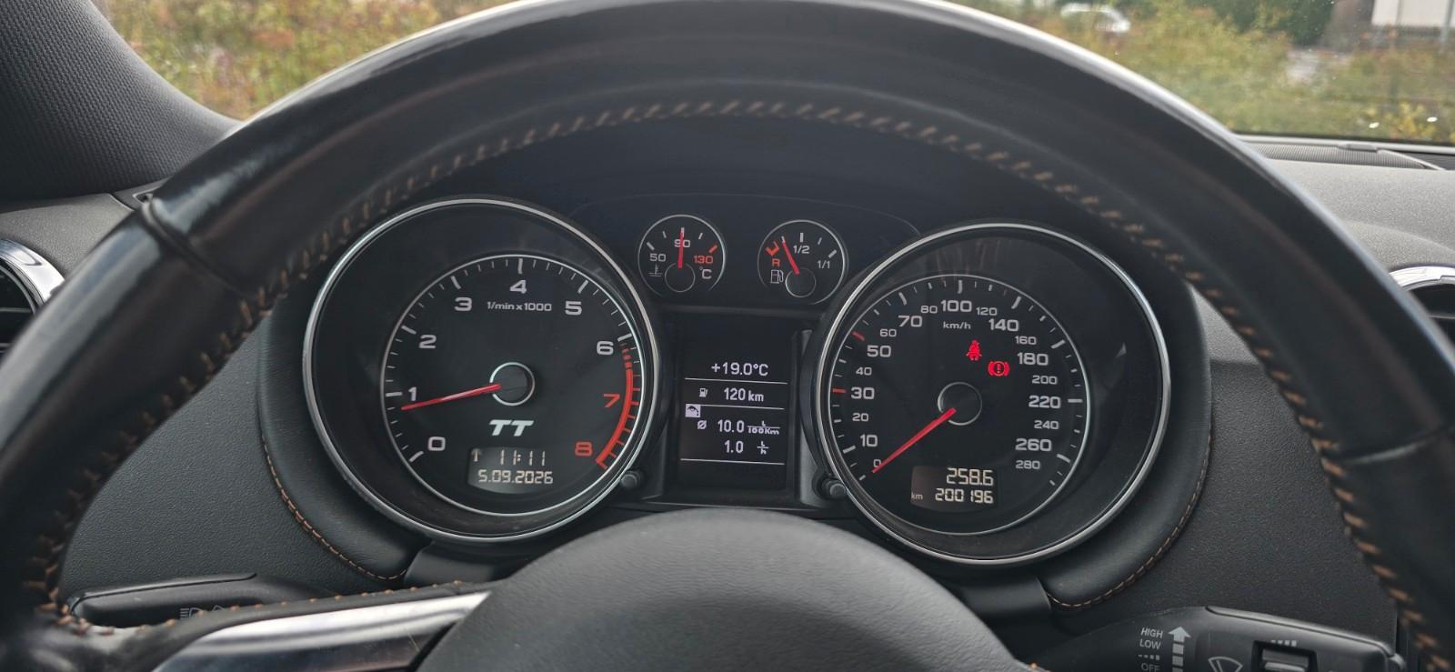 Audi TT Roadster 1.8 TFSI -  S-line, individual 