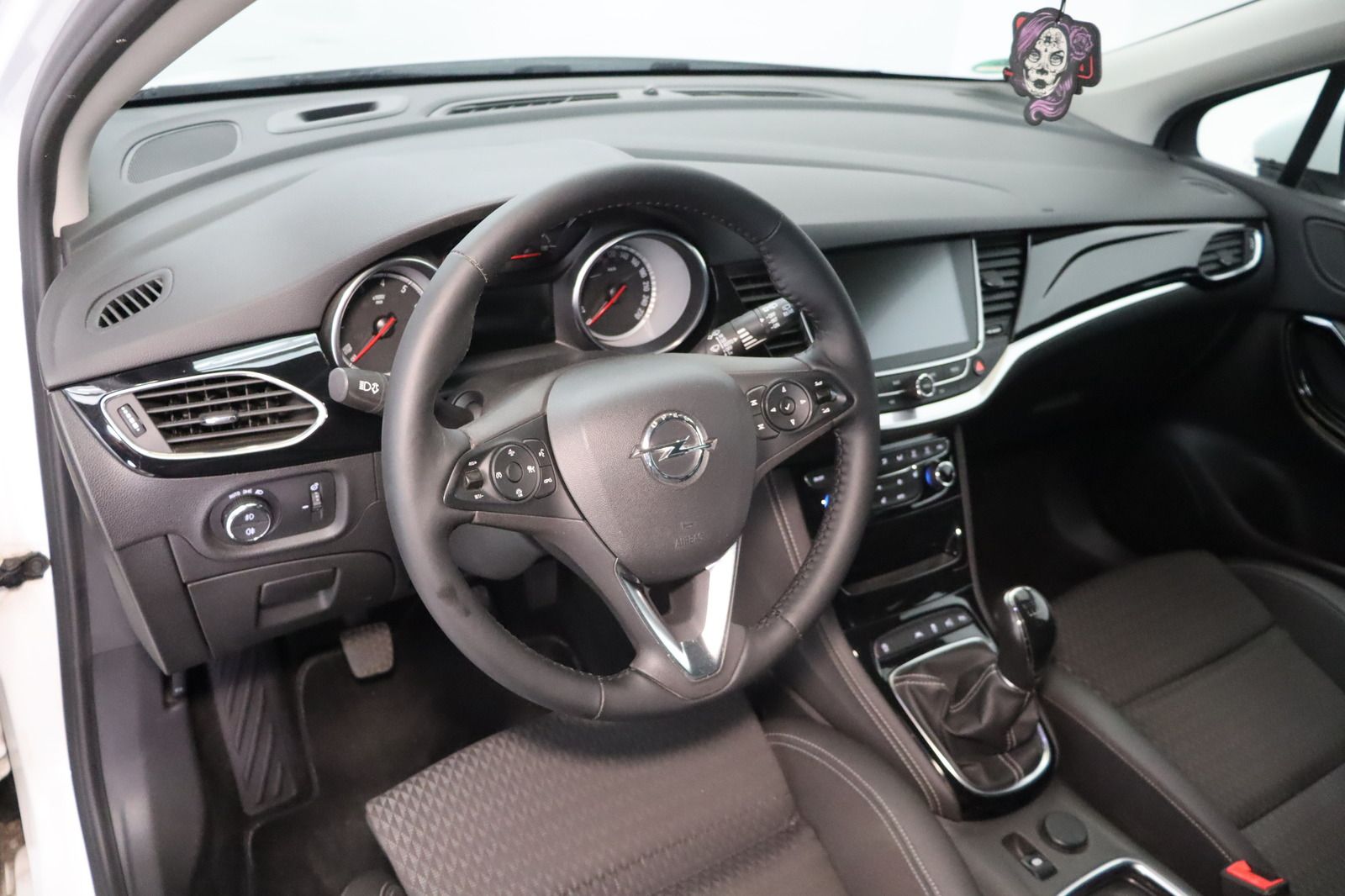 Fahrzeugabbildung Opel Astra K Sports Tourer 1.4 Turbo * LED Matrix * I